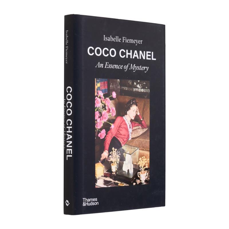 Coco Chanel An Essence Of Myst - Photography Book review and price